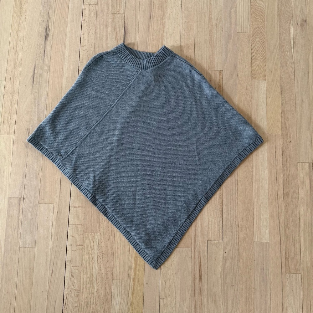 Lululemon Gray On the Go Sweater Poncho, One Size - Picture 11 of 11